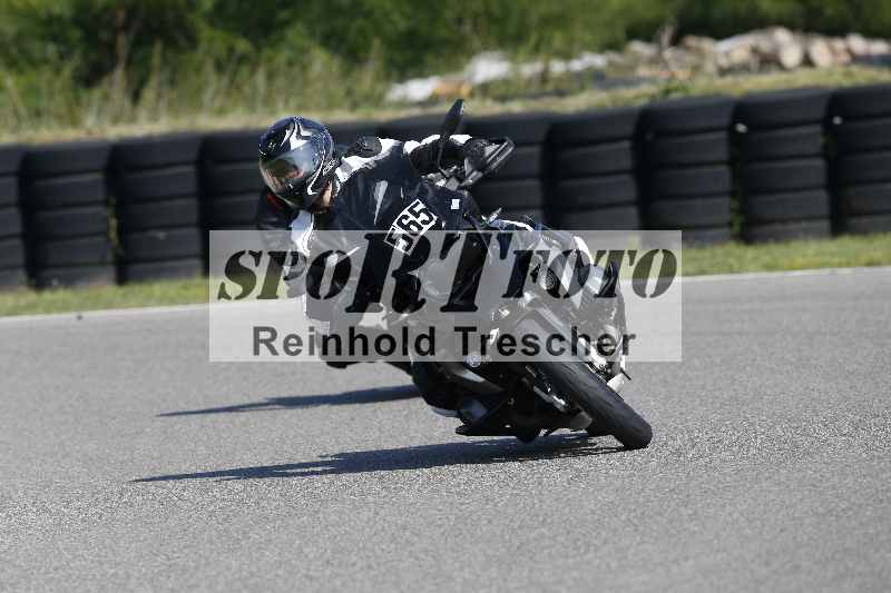/44 09.08.2025 Plüss Moto Sport ADR/Einsteiger/565